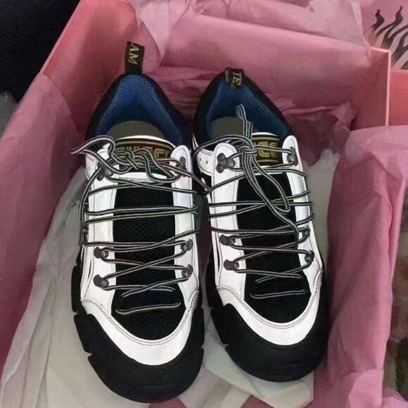 NIB Authentic Gucci Flashtrek 'Reflective Grey' - Picture 4 of 7